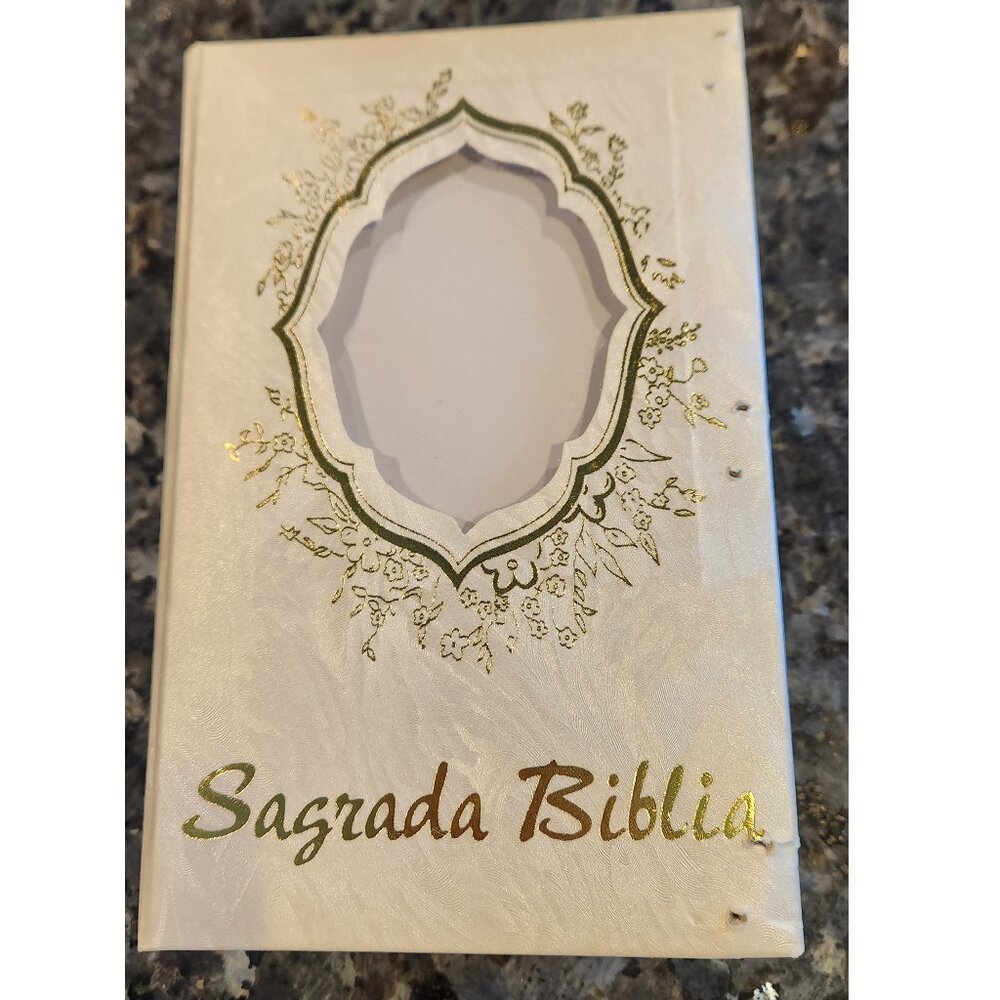 Vintage 1991 SAGRADA BIBLIA Spain Spanish Bible Ivory/Gold Tone Page Edges new